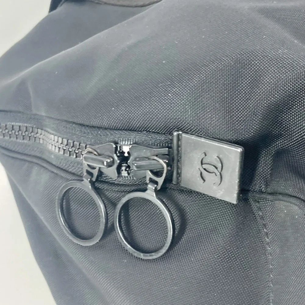CHANEL Black Logo Shoulder Bag